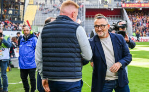 Franck Haise applaudi à Bollaert