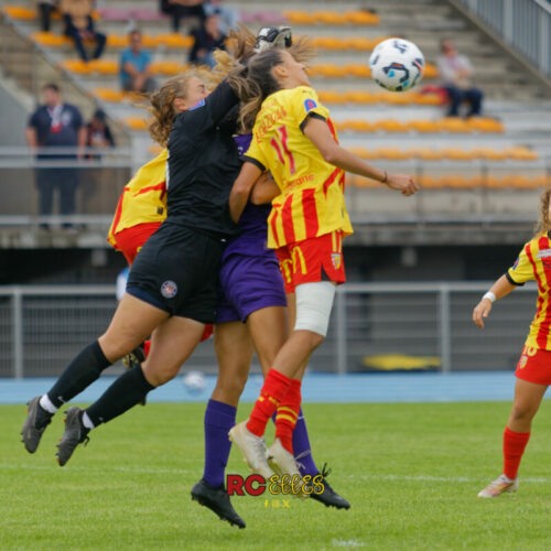 Féminines | Week-end morose à la maison